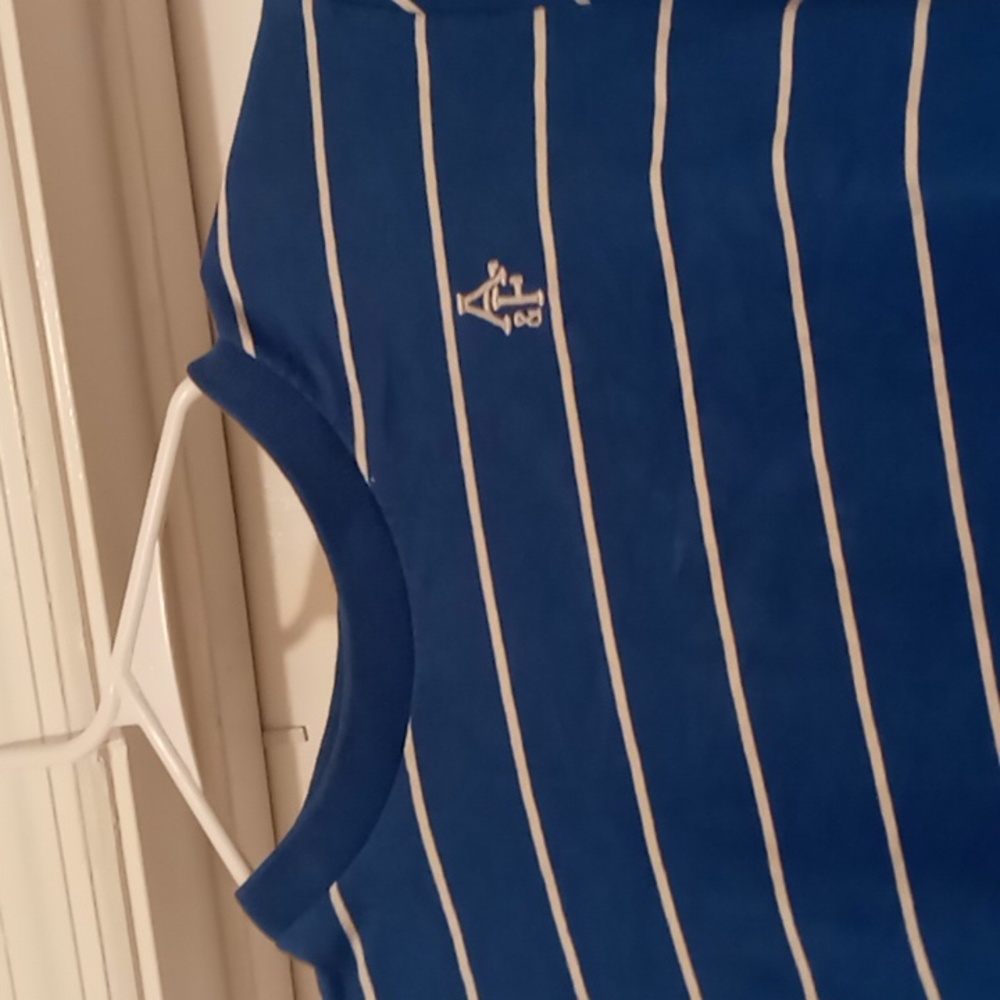 Mens blue and white stripped short  sleeved shirt - Picture 3 of 3